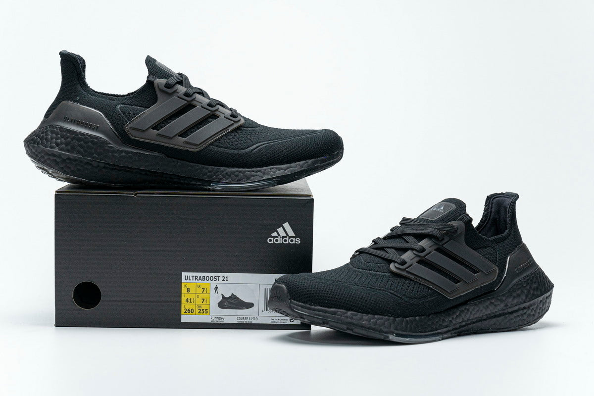 Ultra Boost UB8.0 (Preto)
