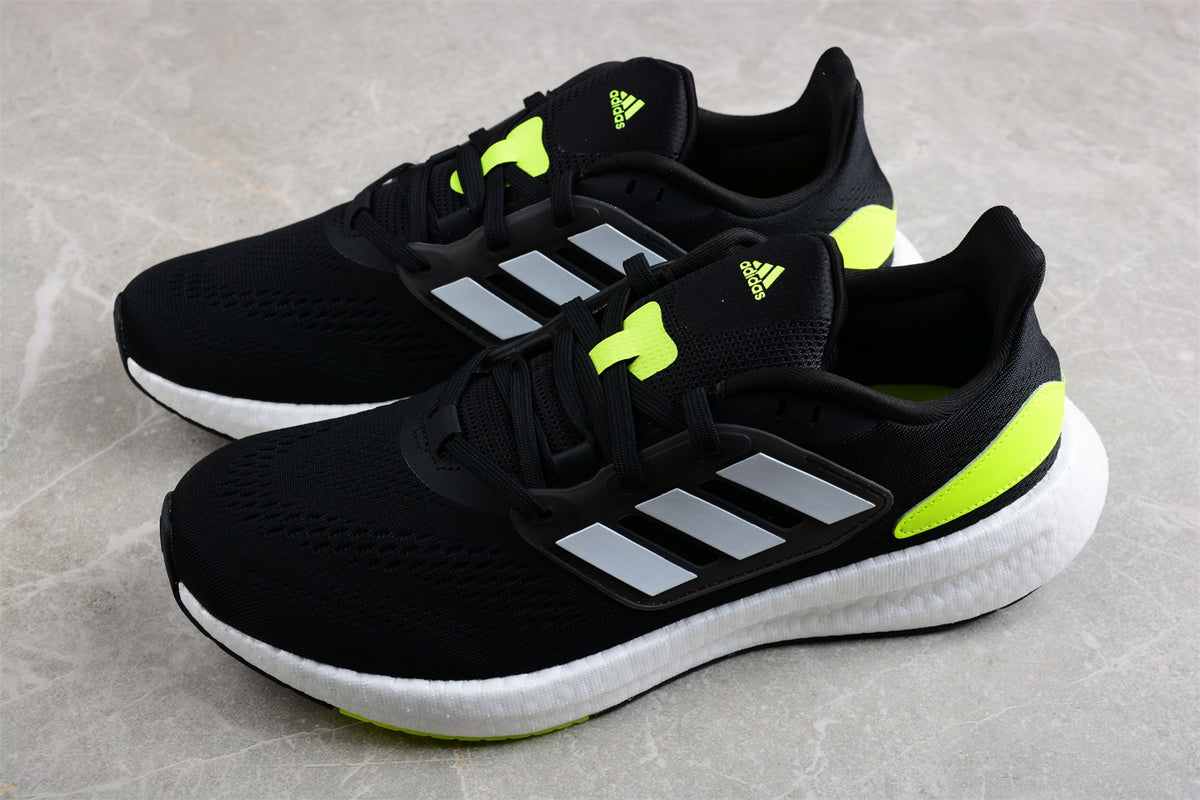 Ultra PureBoost UB22 (Preto)