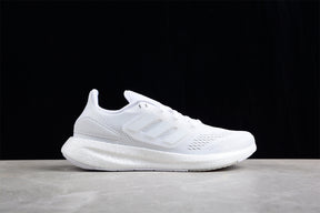 Ultra PureBoost UB22 (Branco)