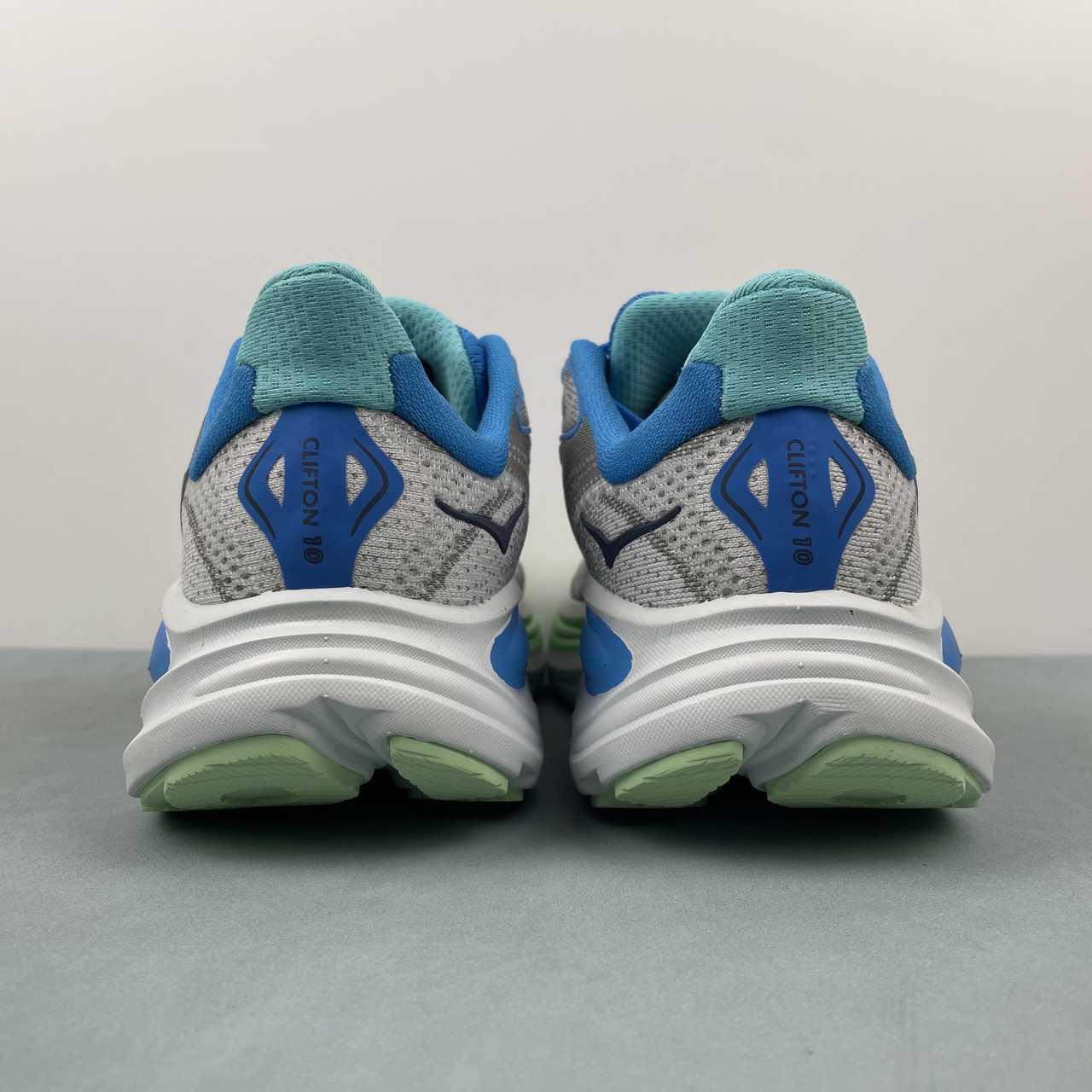 Hoka Clifton 10 (Cinza e Azul)