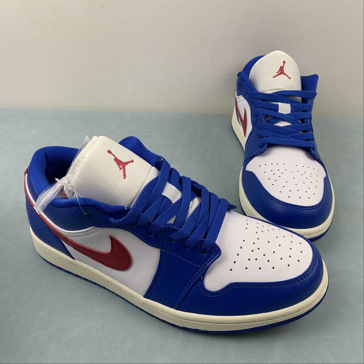 Air Jordan 1