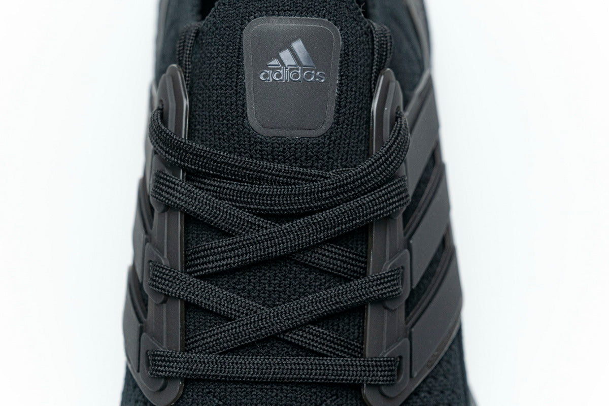 Ultra Boost UB8.0 (Preto)