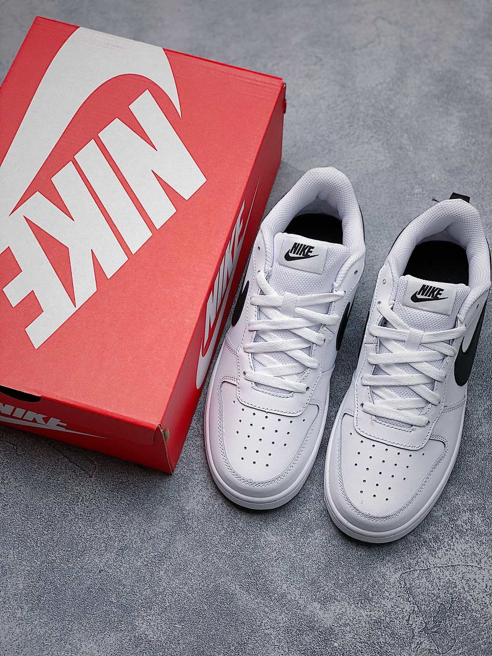 Nike Court Borough Low 2