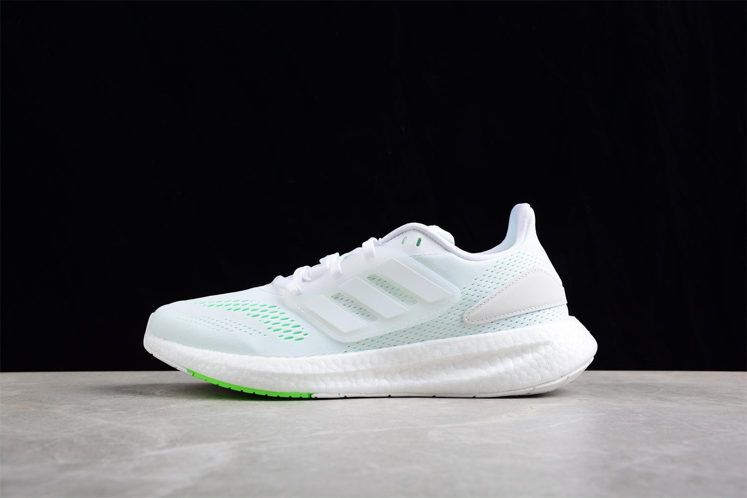 Ultra PureBoost UB22 (Verde claro)