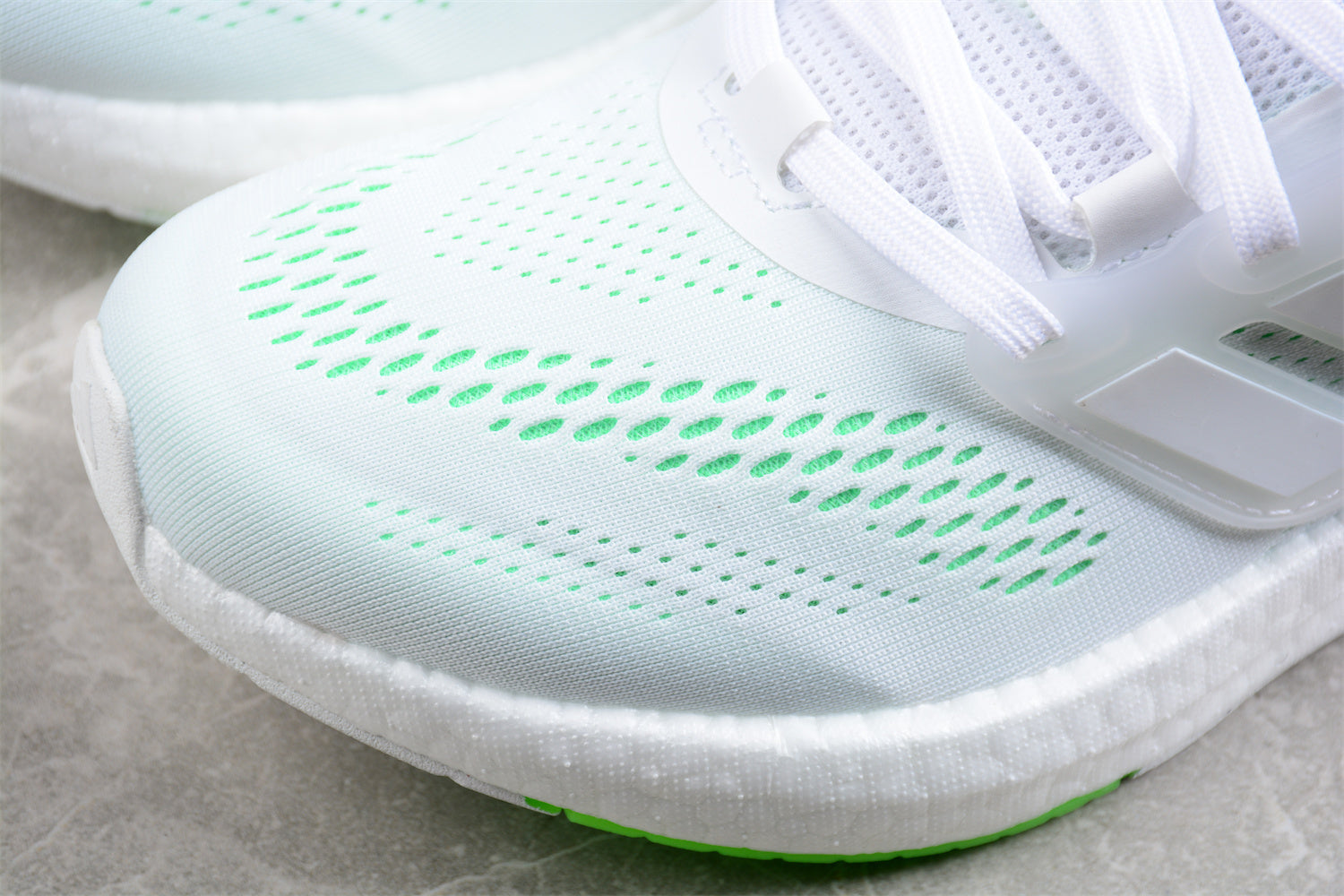 Ultra PureBoost UB22 (Verde claro)