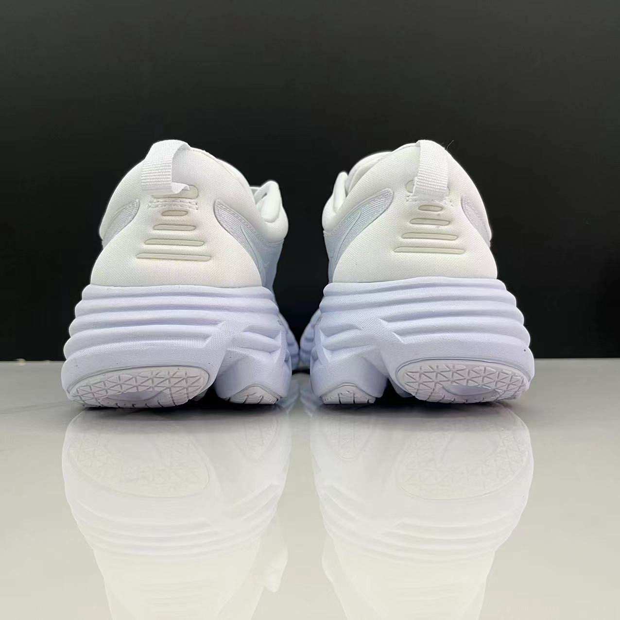 Hoka Bondi 8 (Branco)