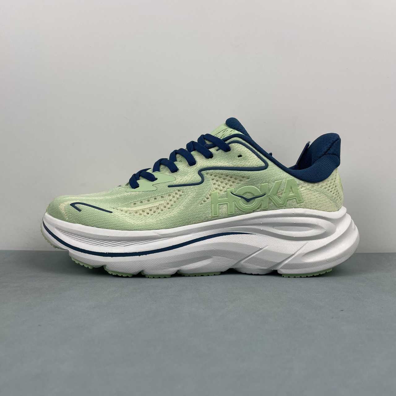 Hoka Clifton 10 (Verde claro)