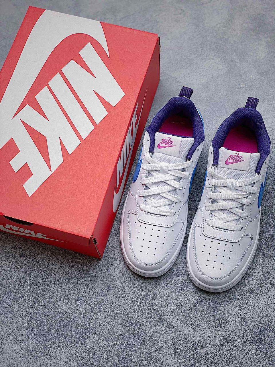 Nike Court Borough Low 2