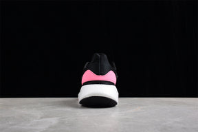 Ultra PureBoost UB22 (Preto e Rosa)