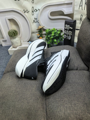 adizero BOSTON 13 (Preto e Branco)