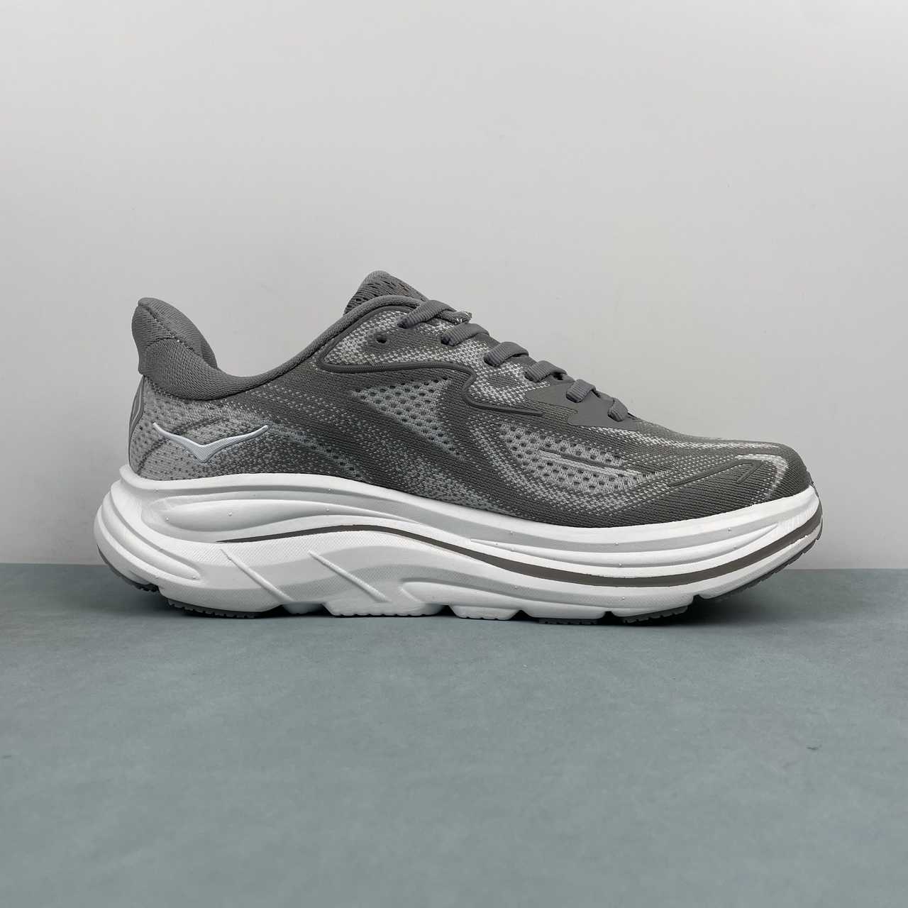 Hoka Clifton 10 (Cinza)