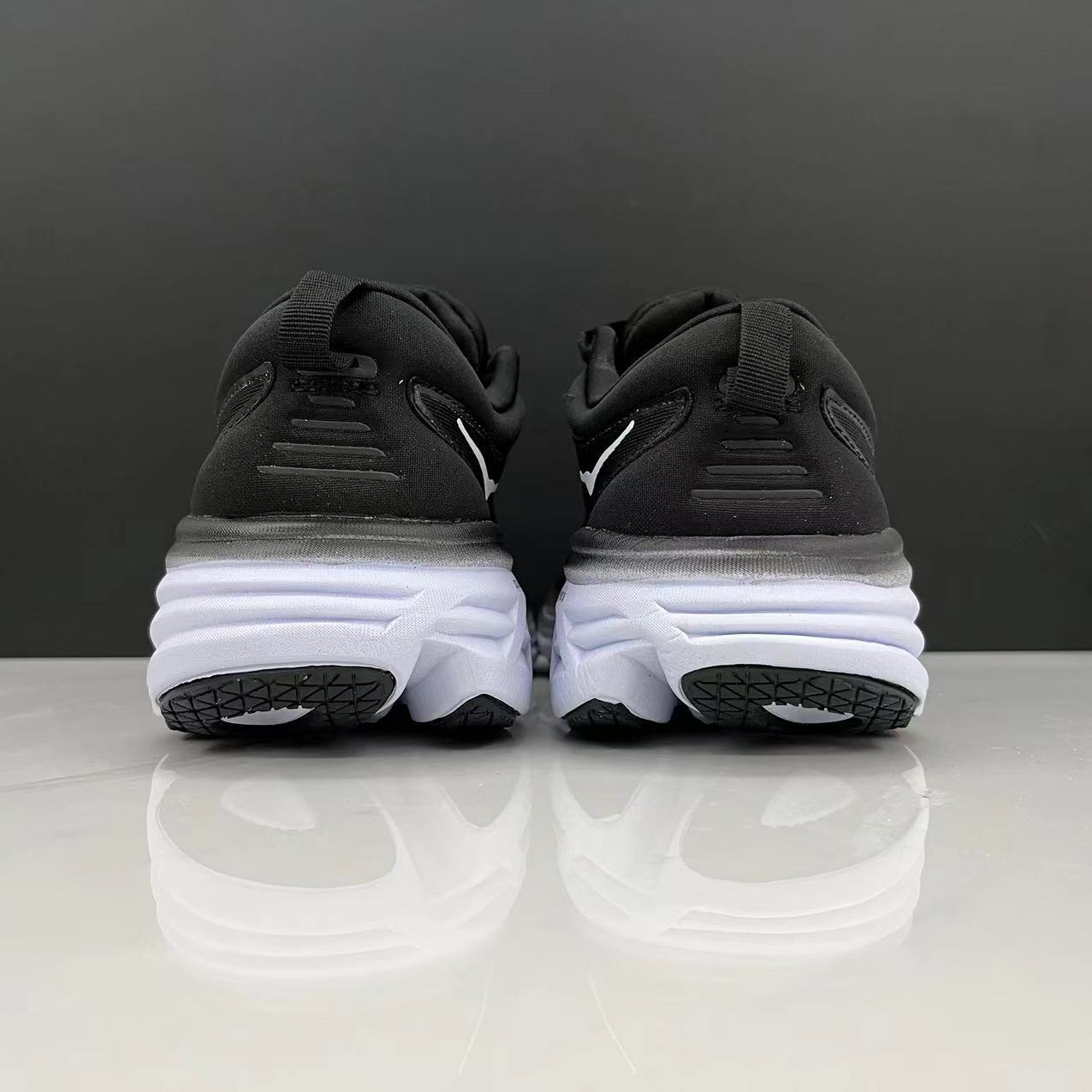 Hoka Bondi 8 (Preto)