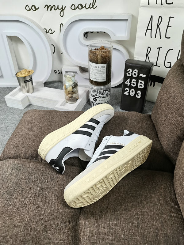 Originals (Branco e Preto)