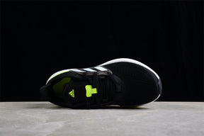 Ultra PureBoost UB22 (Preto)