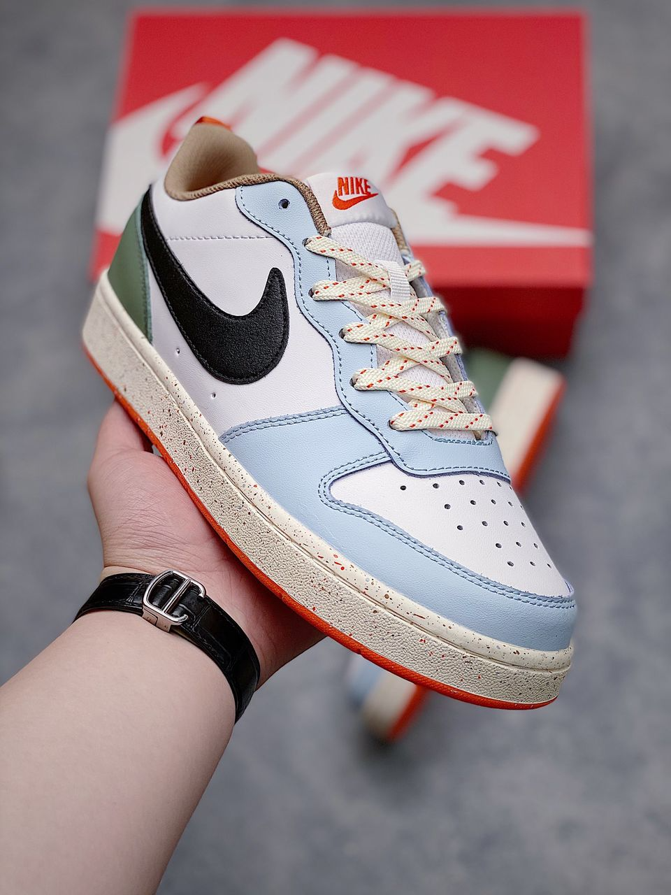 Nike Court Borough Low 2