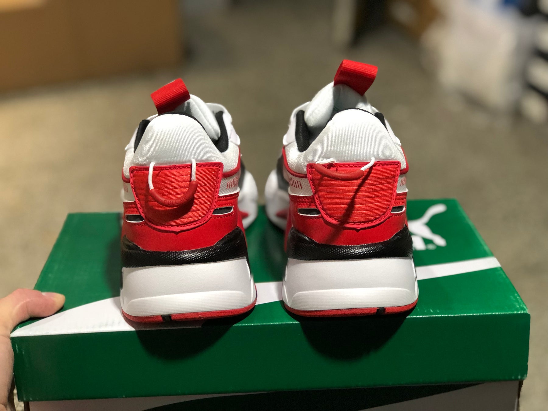 Puma RSx (Branco e Vermelho)