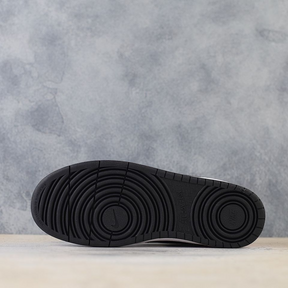 Nike Court Borough Low 2